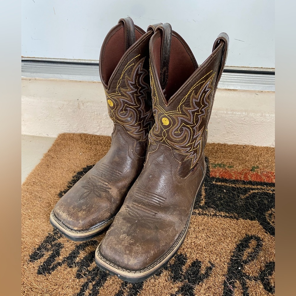 Men’s Justin cowboy boots